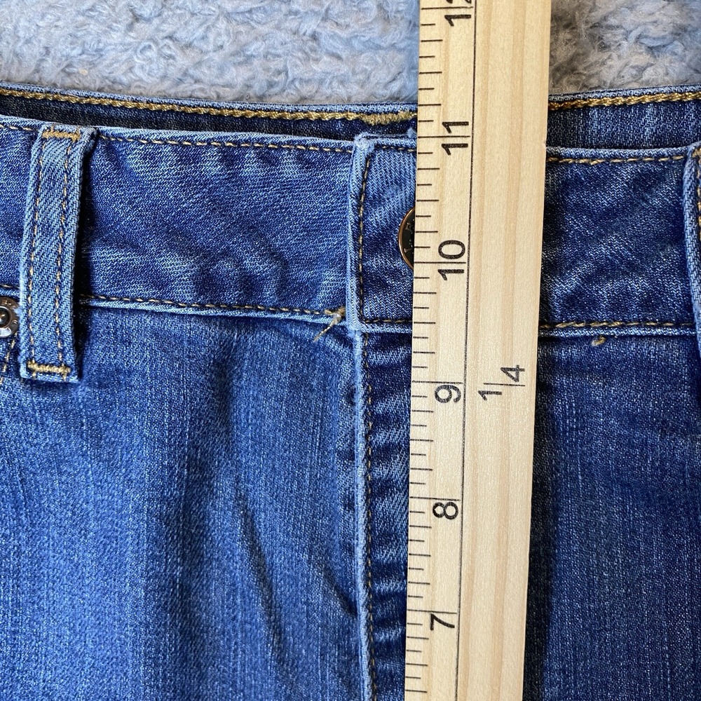 LL Bean Womens Classic Fit Boot Cut Jeans Size 8 MT Blue Stretch Country Cowgirl - Picture 7 of 16